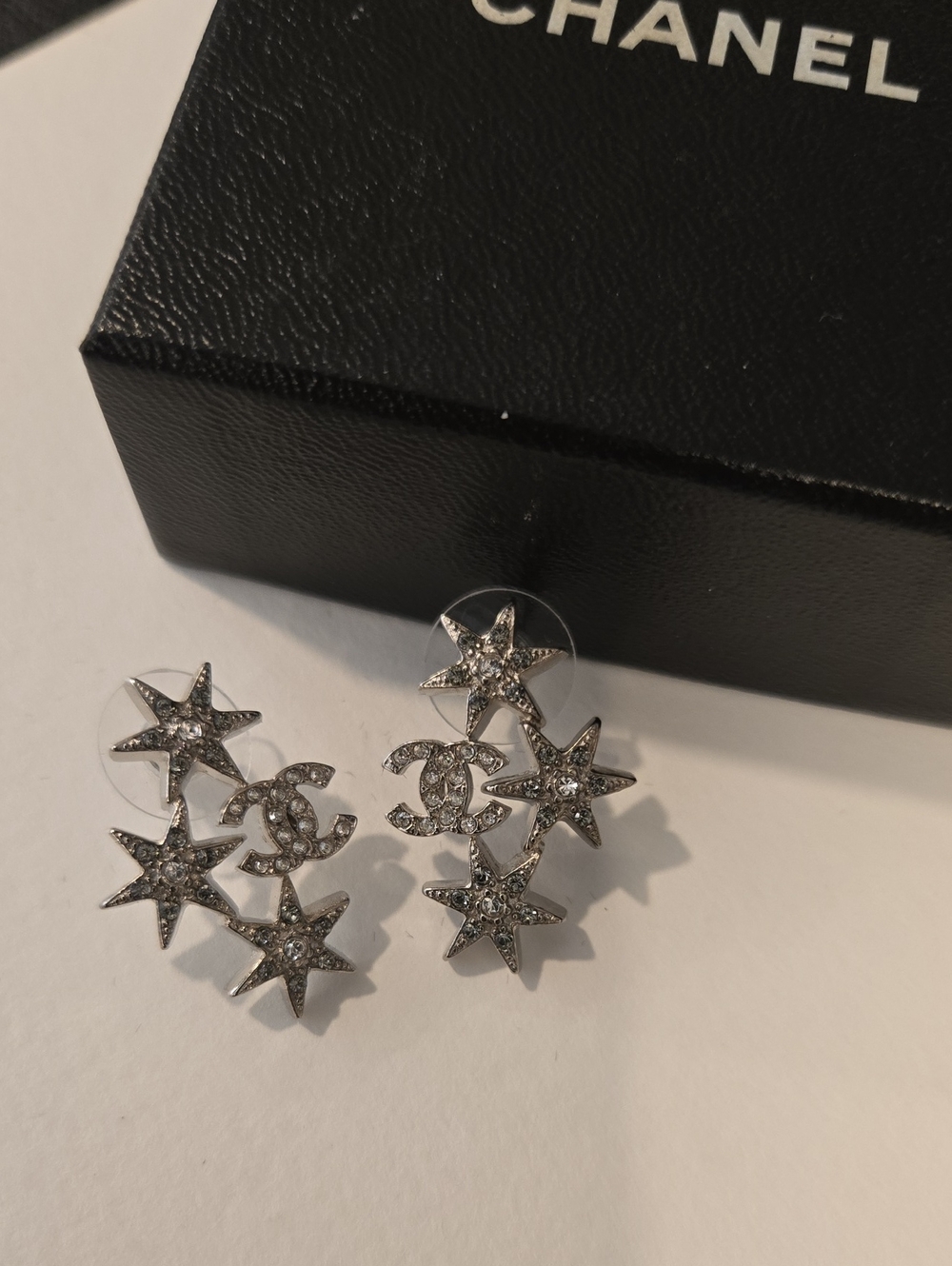 #147 CHANEL Star CC Earrings Silver, 2016 pierced - AUTHENTIC CHANEL - Picture 14 of 14